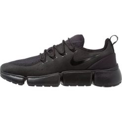 Nike Sportswear POCKET FLY Sneakersy niskie black. Czarne trampki męskie Nike Sportswear, bez wzorów, z tworzywa sztucznego, bez zapięcia. Za 459,00 zł.