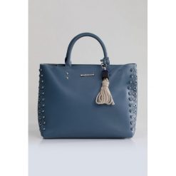Shopper bag damskie: Torba z ozdobną przywieszką