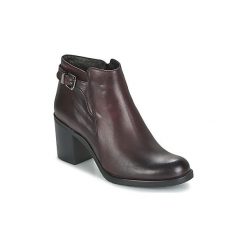 Botki Samoa OFTAGO. Czerwone botki damskie marki Samoa. Za 412,30 zł.