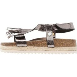 Superfit Sandały schwarz. Czarne sandały chłopięce marki Superfit, z materiału, z otwartym noskiem. W wyprzedaży za 146,30 zł.