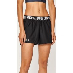 Under Armour - Szorty sportowe. Fioletowe spodenki sportowe damskie Under Armour, s, bez wzorów, z poliesteru, sportowe. Za 79,90 zł.