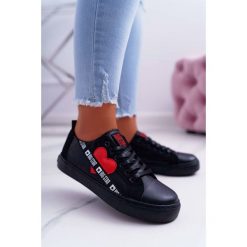 Trampki Damskie Big Star Czarne z Sercem EE274256. Czarne trampki i tenisówki damskie Tagless, bez wzorów, na sznurówki. Za 109,90 zł.
