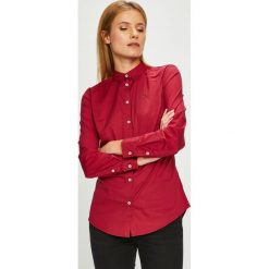 Tommy Jeans - Koszula. Brązowe bluzki damskie Tommy Jeans, s, bez wzorów, z elastanu, klasyczne, z klasycznym kołnierzykiem, z długim rękawem. Za 269,90 zł.