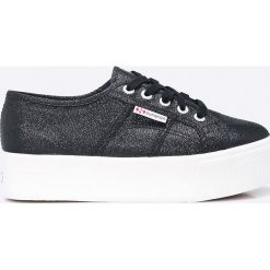 Tenisówki damskie: Superga – Tenisówki