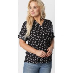 Czarna Bluzka Undivianna. Czarne bluzki damskie Born2be, na co dzień, xl, bez wzorów, eleganckie, bez kołnierzyka, z krótkim rękawem. Za 59,99 zł.