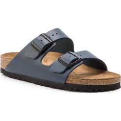 Klapki BIRKENSTOCK - Arizona Bs 0051153 Blue. Niebieskie klapki damskie Birkenstock, bez wzorów, ze skóry, bez obcasa. Za 309,00 zł.