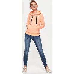 Bluza kangurka - Pomarańczowy. Brązowe bluzy damskie marki Cropp, l. Za 59,99 zł.