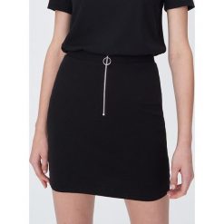 Spódnica mini z zamkiem - Czarny. Czarne spódniczki damskie Sinsay, s, bez wzorów, mini. Za 29,99 zł.