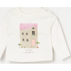 Bluza z cekinową aplikacją - Kremowy. Białe bluzy damskie Reserved, z aplikacjami, bez rękawów, bez kaptura. Za 45,99 zł.