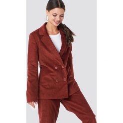NA-KD Classic Sztruksowa marynarka dwurzędowa - Red. Czerwone marynarki damskie NA-KD Classic, bez wzorów, z bawełny. Za 121,95 zł.