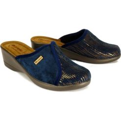 INBLU DE-05 granatowy, kapcie damskie. Niebieskie koturny damskie Inblu. Za 69,90 zł.