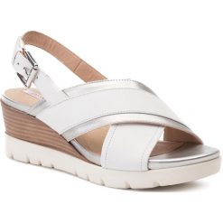 Sandały GEOX - D Marykarmen P. B D928AB 085NF C0007 White/Silver. Białe klapki damskie Geox, bez wzorów, ze skóry ekologicznej, bez obcasa. W wyprzedaży za 379,00 zł.