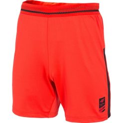 Spodenki piłkarskie męskie 4F Football Team SKMF291 - czerwony. Czerwone spodenki i szorty męskie marki 4f, m, bez wzorów, z dzianiny. Za 79,99 zł.
