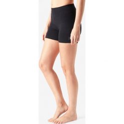 Spodenki Gym & Pilates Fit+ 500 damskie. Czarne szorty damskie NYAMBA, m, bez wzorów, z elastanu. Za 29,99 zł.