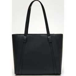 Torebka typu shopper - Czarny. Czarne torby damskie na zakupy Cropp, bez wzorów, bez dodatków. Za 99,99 zł.