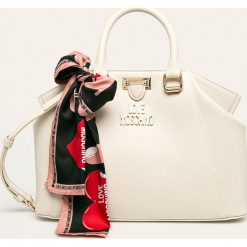 Love Moschino - Torebka. Białe torby damskie na zakupy Love Moschino, w paski, ze skóry ekologicznej, bez dodatków. Za 959,90 zł.