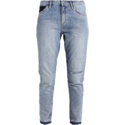 Hope KRISSY Jeansy Slim Fit light vintage. Niebieskie jeansy damskie relaxed fit marki Hope, z bawełny. W wyprzedaży za 368,55 zł.