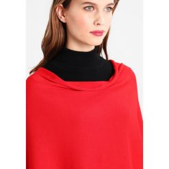 Poncza: comma Ponczo red