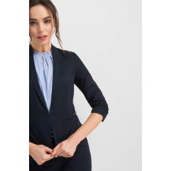 Taliowany żakiet z rękawem 3/4. Niebieskie żakiety damskie Orsay, z haftami, z elastanu. Za 169,99 zł.