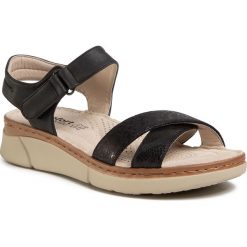 Sandały COMFORT BASIC - Candalia Sra. C. 44893 Negro. Czarne klapki damskie Comfort Basic, bez wzorów, ze skóry ekologicznej, bez obcasa. Za 169,00 zł.