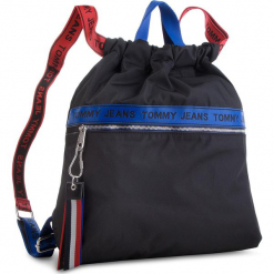 Plecak TOMMY JEANS - Tj Logo Tape Drawstr AU0AU00245 902. Czarne plecaki męskie marki Tommy Jeans, bez wzorów, z jeansu, sportowe. W wyprzedaży za 259,00 zł.