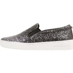 MICHAEL Michael Kors KEATON Półbuty wsuwane gunmetal. Czarne półbuty damskie MICHAEL Michael Kors, bez wzorów, z tworzywa sztucznego, na niskim obcasie, bez zapięcia. Za 549,00 zł.