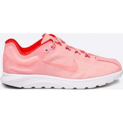 Nike Sportswear - Buty Mayfly Lite SI. Różowe buty sportowe damskie Nike Sportswear, bez wzorów, z materiału, sportowe. W wyprzedaży za 159,90 zł.