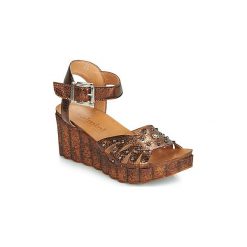 Sandały Felmini BAGO. Pomarańczowe sandały damskie marki Felmini, bez wzorów, bez obcasa, bez zapięcia. Za 459,00 zł.