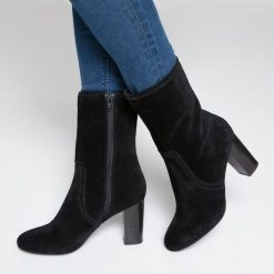 Buty zimowe damskie: Skórzane kozaki na obcasie