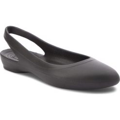 Sandały CROCS - Eve Slingback W 204955 Black. Czarne klapki damskie Crocs, bez wzorów, z tworzywa sztucznego, bez obcasa. W wyprzedaży za 119,00 zł.