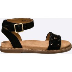 Clarks - Sandały. Szare bez kategorii marki Clarks, ze skóry, na szpilce. W wyprzedaży za 329,90 zł.