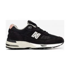 New Balance 991 Tenisówki Czarny. Czarne trampki i tenisówki damskie New Balance, bez wzorów, ze skóry, bez zapięcia. Za 860,95 zł.