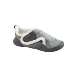 Buty giętkie do gimnastyki 550 BABYLIGHT. Szare buciki niemowlęce DOMYOS, z bawełny, bez zapięcia. Za 49,99 zł.