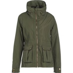 Regatta NARDIA II Kurtka hardshell ivy green. Zielone kurtki sportowe damskie marki Regatta, z hardshellu. Za 299,00 zł.