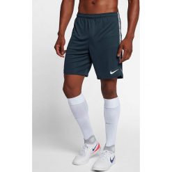 Nike Spodenki męskie M NK Dry SQD Short K szary r. L (859908 454). Szare spodenki i szorty męskie Nike, m. Za 97,90 zł.