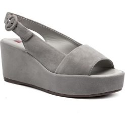 Sandały HÖGL - 7-103202 Grey 6000. Szare klapki damskie HÖGL, bez wzorów, ze skóry, bez obcasa, na obcasie. W wyprzedaży za 369,00 zł.