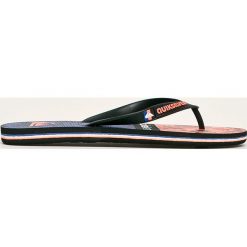 Quiksilver - Japonki. Czarne kapcie męskie Quiksilver, z gumy, bez zapięcia. W wyprzedaży za 59,90 zł.