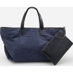 Duża torba typu shopper - Granatowy. Niebieskie torby damskie na zakupy marki Reserved, bez wzorów, duże, bez dodatków. Za 119,99 zł.