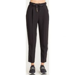 SPODNIE URBAN Elisabetta Franchi MOVES. Czarne spodnie damskie Elisabetta Franchi, z tkaniny. Za 1299,00 zł.