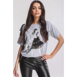 Szary T-shirt Sunny Morning. Szare bluzki damskie marki other, z nadrukiem, z dzianiny, z okrągłym kołnierzem. Za 59,99 zł.
