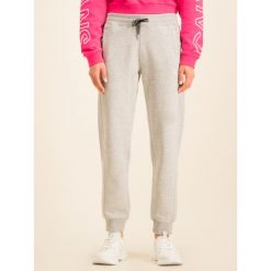 Spodnie dresowe Calvin Klein Jeans Blend Fleece J20J212872. Szare spodnie damskie Calvin Klein Jeans, xs, z bawełny. W wyprzedaży za 279,00 zł.
