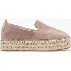 Skórzane espadryle - Fioletowy. Fioletowe espadryle damskie Reserved, bez wzorów, bez obcasa. Za 139,99 zł.