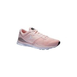 Buty fitness kardio damskie 500 różowe. Różowe buty sportowe damskie DOMYOS, bez wzorów, z poliesteru, na fitness i siłownię. Za 119,99 zł.