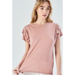 T-shirt z falbankami - Różowy. Różowe t-shirty damskie Sinsay, s, bez wzorów, z falbankami. Za 19,99 zł.