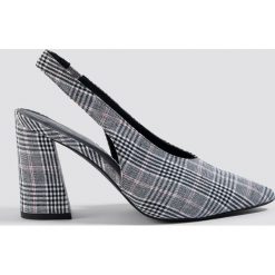 NA-KD Shoes Czółenka w kratkę - Grey. Szare buty ślubne damskie marki NA-KD Shoes, w paski, na obcasie. W wyprzedaży za 48,78 zł.