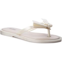 Japonki MELISSA - Comfy Ad 32339 White/Beige 51572. Brązowe klapki damskie Melissa, bez wzorów, z tworzywa sztucznego, bez obcasa, na obcasie. W wyprzedaży za 199,00 zł.