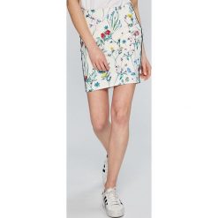 Answear - Spódnica Garden of Dreams. Białe spódniczki damskie ANSWEAR, s, bez wzorów, z bawełny, mini, dopasowane. W wyprzedaży za 59,90 zł.