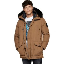 Parka "Everest 2 Paramount" w kolorze karmelowym. Pomarańczowe parki męskie Redskins, m, bez wzorów, bez kaptura. W wyprzedaży za 395,95 zł.