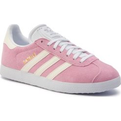 Buty adidas - Gazelle W F34327 Trupnk/Ecrtin/Ftwwht. Różowe buty sportowe damskie Adidas, bez wzorów, z zamszu, sportowe, Adidas Gazelle. W wyprzedaży za 269,00 zł.