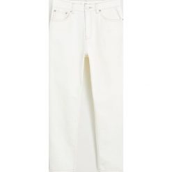 Mango - Jeansy Mom. Białe jeansy damskie Mango, bez wzorów, z elastanu, z podwyższonym stanem. Za 119,90 zł.